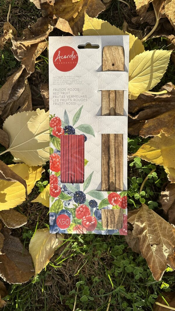 Kit de 50 Varillas de Incienso Natural de Frutos Rojos + Quemador de Madera para Sahumerio Limpieza Energética de Larga Duración (50 min) - Imagen 2